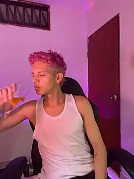 tylernova online show from November 11, 2025, 3:50 am