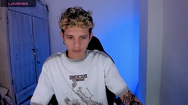 tylernova online show from April 17, 2026, 2:14 am