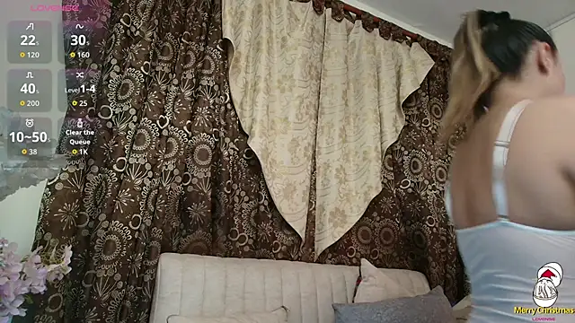 Kiaraa88 online show from December 16, 2025, 12:32 pm