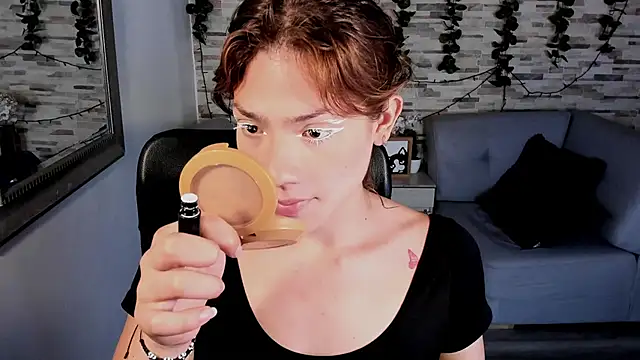 Snapshot of KassMonroe chatting on January 16, 2026, 7:51 pm KassMonroe online show from January 16, 2026, 7:51 pm