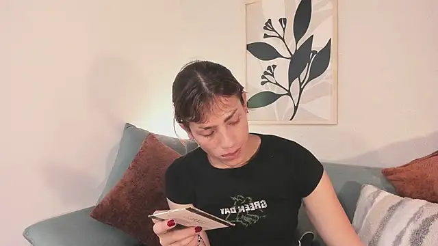 Snapshot of KassMonroe chatting on February 26, 2026, 7:57 pm KassMonroe online show from February 26, 2026, 7:57 pm