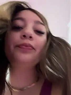   Lorelain   online show from December 21, 2025, 12:18 am