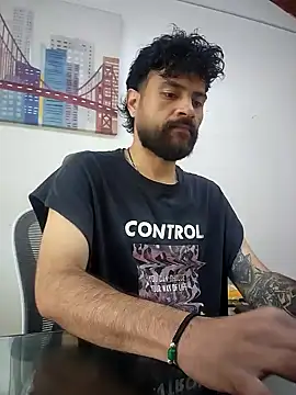 Snapshot of Nateskp_1 chatting on February 3, 2026, 2:33 pm Nateskp 1 online show from February 3, 2026, 2:33 pm