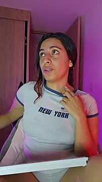 Meganthomson online show from December 18, 2025, 3:56 am