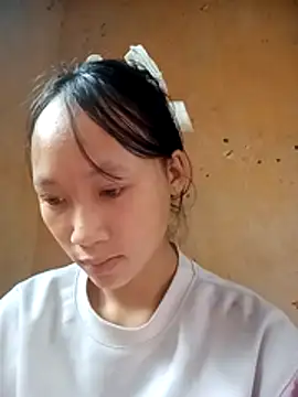 minachao- online show from November 22, 2025, 3:05 am