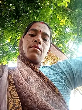 Snapshot of Hot_hasji38 chatting on October 13, 2025, 4:23 am Hot hasji38 online show from October 13, 2025, 4:23 am