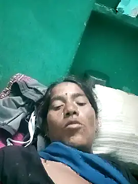 Snapshot of Hot_hasji38 chatting on October 16, 2025, 4:19 pm Hot hasji38 online show from October 16, 2025, 4:19 pm