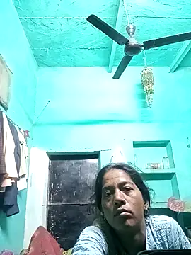 Snapshot of Hot_hasji38 chatting on October 17, 2025, 9:28 pm Hot hasji38 online show from October 17, 2025, 9:28 pm