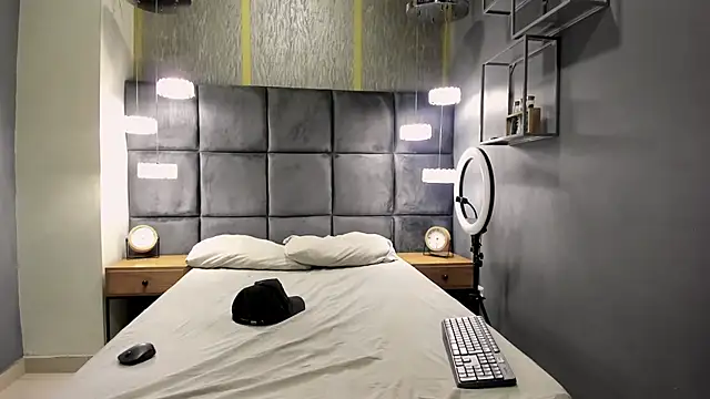 MorenitoDigno online show from October 16, 2025, 6:53 pm