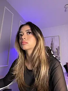 HoneyMollyX online show from March 2, 2026, 1:07 pm