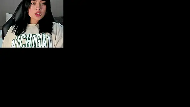 Snapshot of baby_naomy chatting on February 5, 2026, 2:16 am baby naomy online show from February 5, 2026, 2:16 am