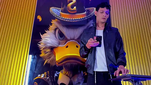 Snapshot of pervercity_guys_ chatting on October 27, 2025, 12:20 pm pervercity guys  online show from October 27, 2025, 12:20 pm