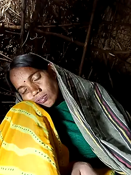 Cutsedi3 online show from October 18, 2025, 11:38 pm