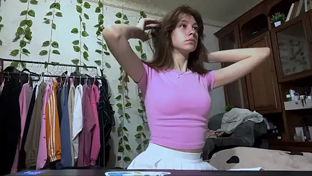 WildPeachh online show from November 27, 2025, 7:38 pm