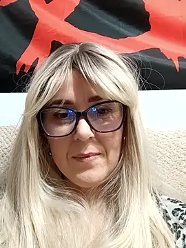 Amelialove42 online show from January 12, 2026, 8:58 pm