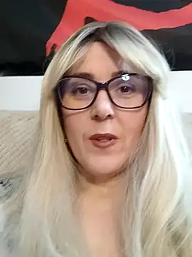 Amelialove42 online show from January 15, 2026, 7:28 pm