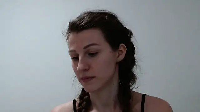 Snapshot of Waliryn chatting on February 14, 2026, 9:00 pm Waliryn online show from February 14, 2026, 9:00 pm