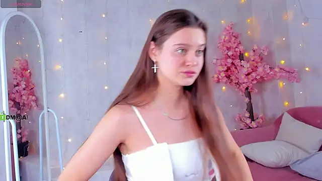 Snapshot of Renesmy_Black chatting on January 31, 2026, 10:52 pm Renesmy Black online show from January 31, 2026, 10:52 pm