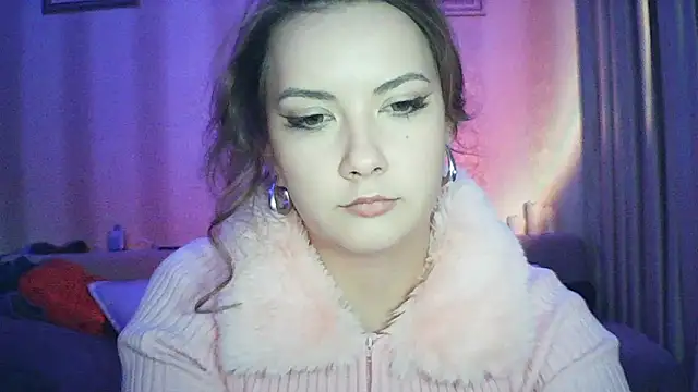 Snapshot of MoodieMira chatting on February 17, 2026, 5:19 pm MoodieMira online show from February 17, 2026, 5:19 pm