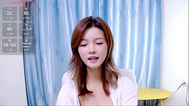 niannian6373 online show from October 15, 2025, 2:28 pm