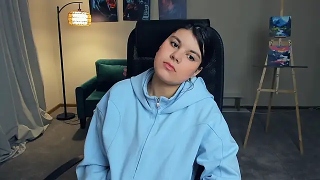 NicolaAlsaqri online show from October 14, 2025, 7:31 am