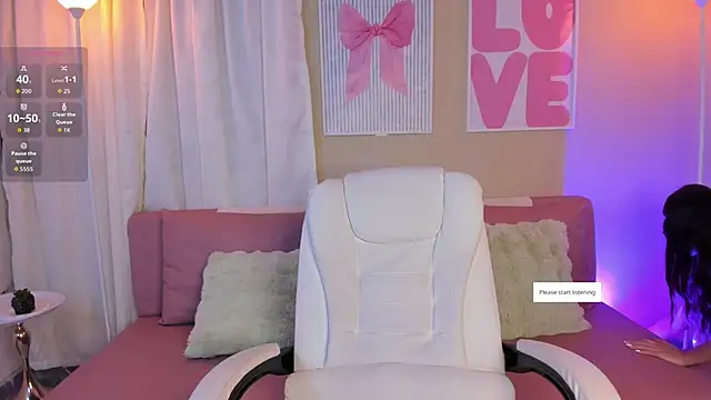 Snapshot of MarianaaDooll chatting on December 2, 2025, 12:10 pm MarianaaDooll online show from December 2, 2025, 12:10 pm