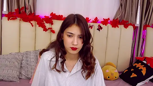 ArielLoove online show from November 1, 2025, 8:27 am