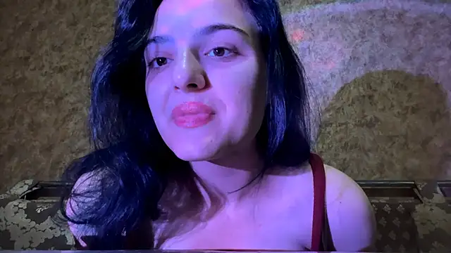 Snapshot of Babis_girlsss chatting on October 23, 2025, 7:18 am Babis girlsss online show from October 23, 2025, 7:18 am