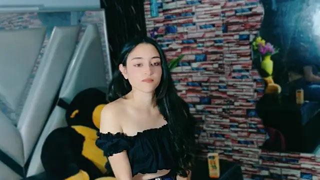 Donna Flor online show from October 10, 2025, 12:48 pm