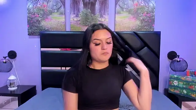 GAbrielaBotero online show from December 15, 2025, 7:40 pm