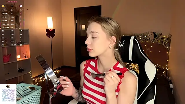 EvaPeace online show from January 11, 2026, 7:19 pm