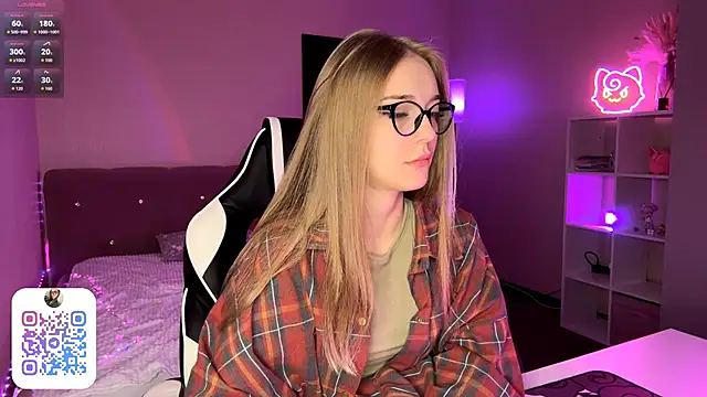 EvaPeace online show from February 18, 2026, 7:21 pm