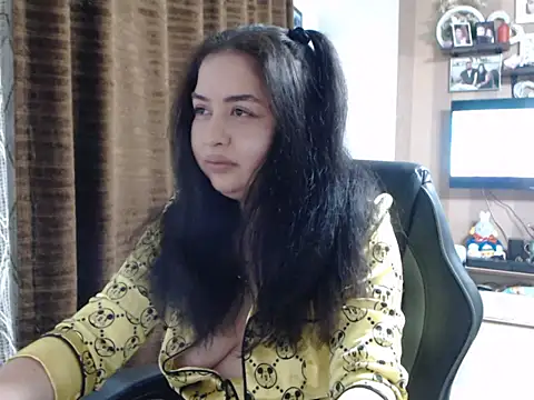 Snapshot of SelinaValdez chatting on October 9, 2025, 7:12 pm SelinaValdez online show from October 9, 2025, 7:12 pm