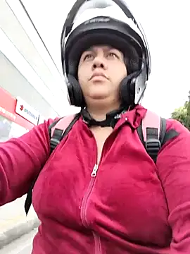 Snapshot of solnechka1 chatting on October 13, 2025, 8:20 pm solnechka1 online show from October 13, 2025, 8:20 pm