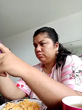 Snapshot of solnechka1 chatting on October 27, 2025, 3:27 pm solnechka1 online show from October 27, 2025, 3:27 pm