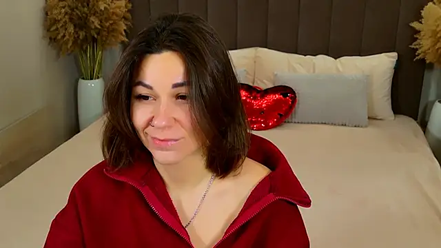 EdenSolis online show from January 18, 2026, 9:57 am