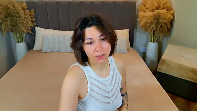 EdenSolis online show from May 23, 2026, 9:46 am
