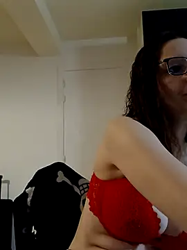 Snapshot of labellerose chatting on November 6, 2025, 4:30 pm labellerose online show from November 6, 2025, 4:30 pm