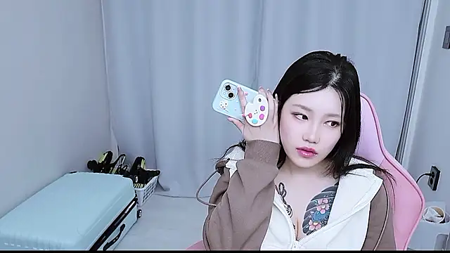 MISA 02 online show from December 22, 2025, 1:19 pm