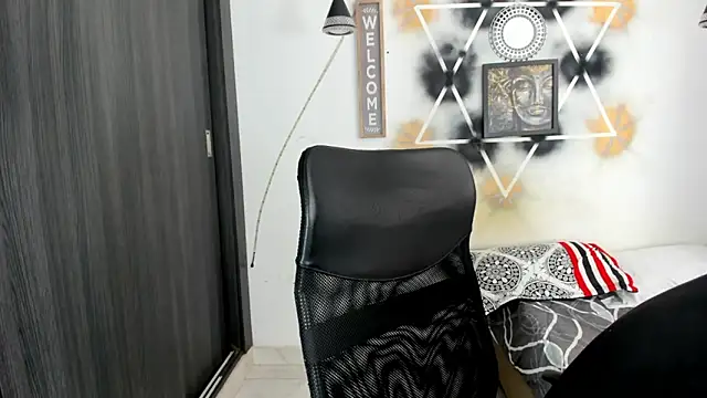 Snapshot of jhapsson_wong chatting on October 16, 2025, 1:45 pm jhapsson wong online show from October 16, 2025, 1:45 pm