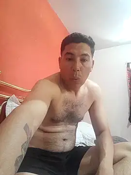 Snapshot of Ezeaxl chatting on November 30, 2025, 7:40 pm Ezeaxl online show from November 30, 2025, 7:40 pm