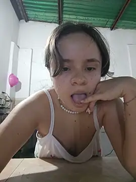 SweetRabbit29 online show from May 16, 2026, 6:32 am