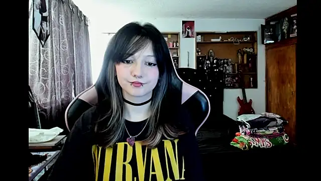 Maki Zein  online show from February 3, 2026, 7:52 pm