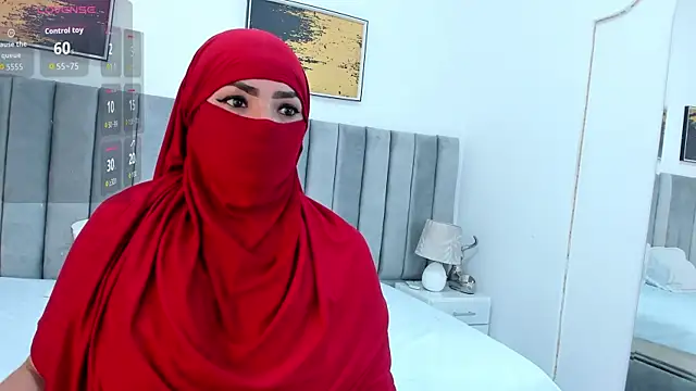 Snapshot of _naylaa_ chatting on October 16, 2025, 2:45 am  naylaa  online show from October 16, 2025, 2:45 am