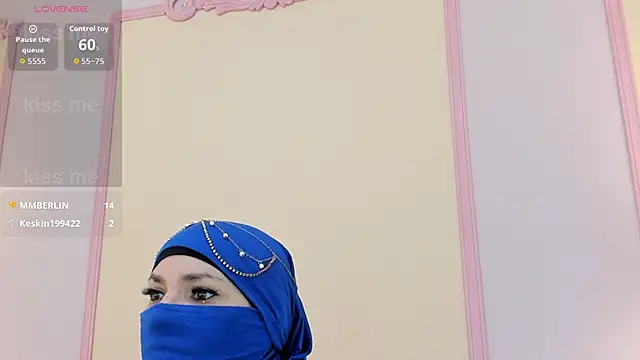  naylaa  online show from March 29, 2026, 4:01 am