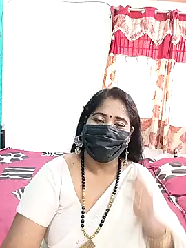 tamil-aunt online show from November 10, 2025, 6:23 am