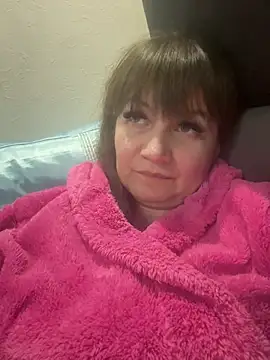 Butterfly8385 online show from February 16, 2026, 7:43 pm