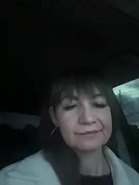 Butterfly8385 online show from April 15, 2026, 3:24 am