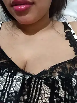 Snapshot of Ranya-50 chatting on October 29, 2025, 11:28 pm Ranya-50 online show from October 29, 2025, 11:28 pm