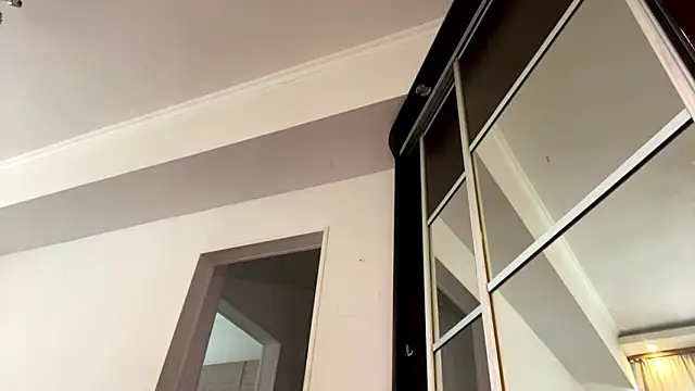 Kate mikki online show from March 11, 2026, 1:55 am